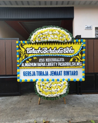 Papan Bunga Duka di Huangobotu