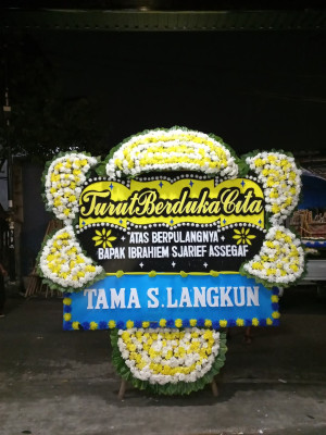 Papan Bunga Duka di Huangobotu